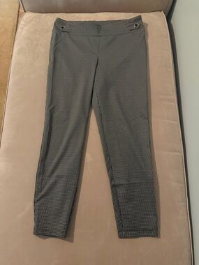 Soho Black and White Houndstooth Skinny Pants